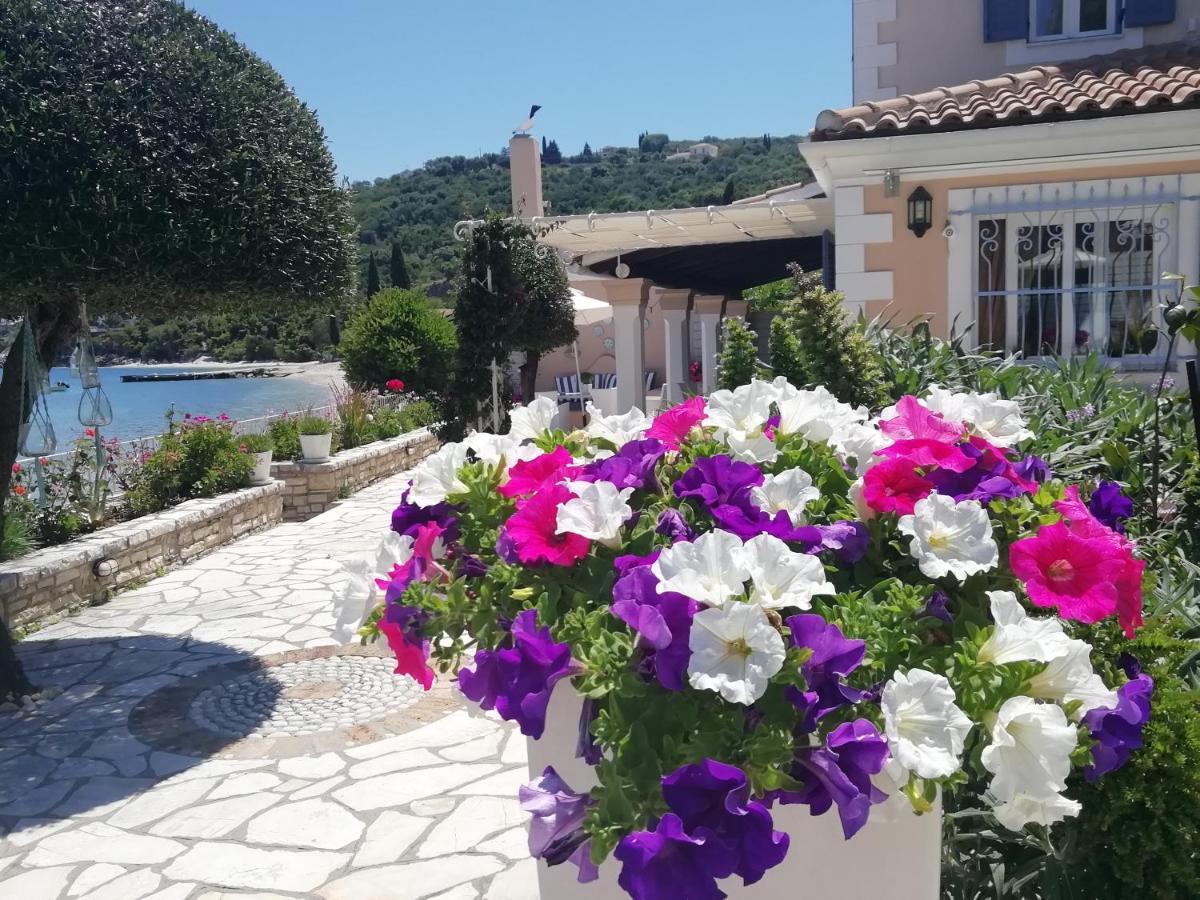 Imerolia Beach Villa Kassiopi Corfu Kültér fotó