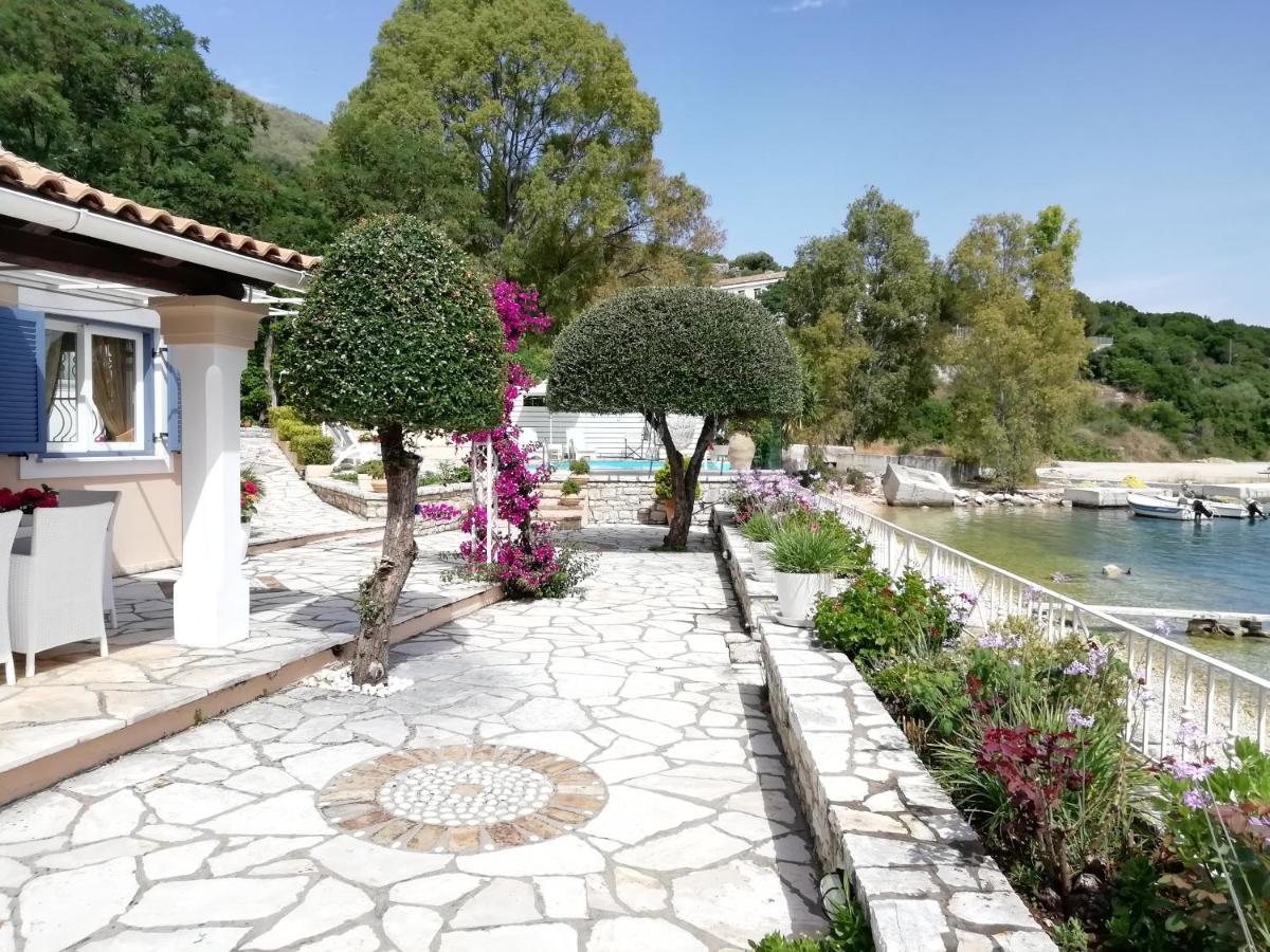 Imerolia Beach Villa Kassiopi Corfu Kültér fotó