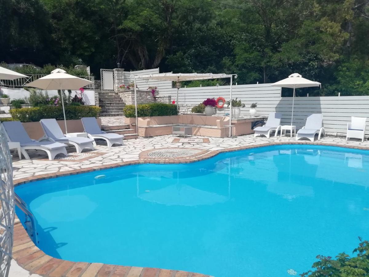Imerolia Beach Villa Kassiopi Corfu Kültér fotó